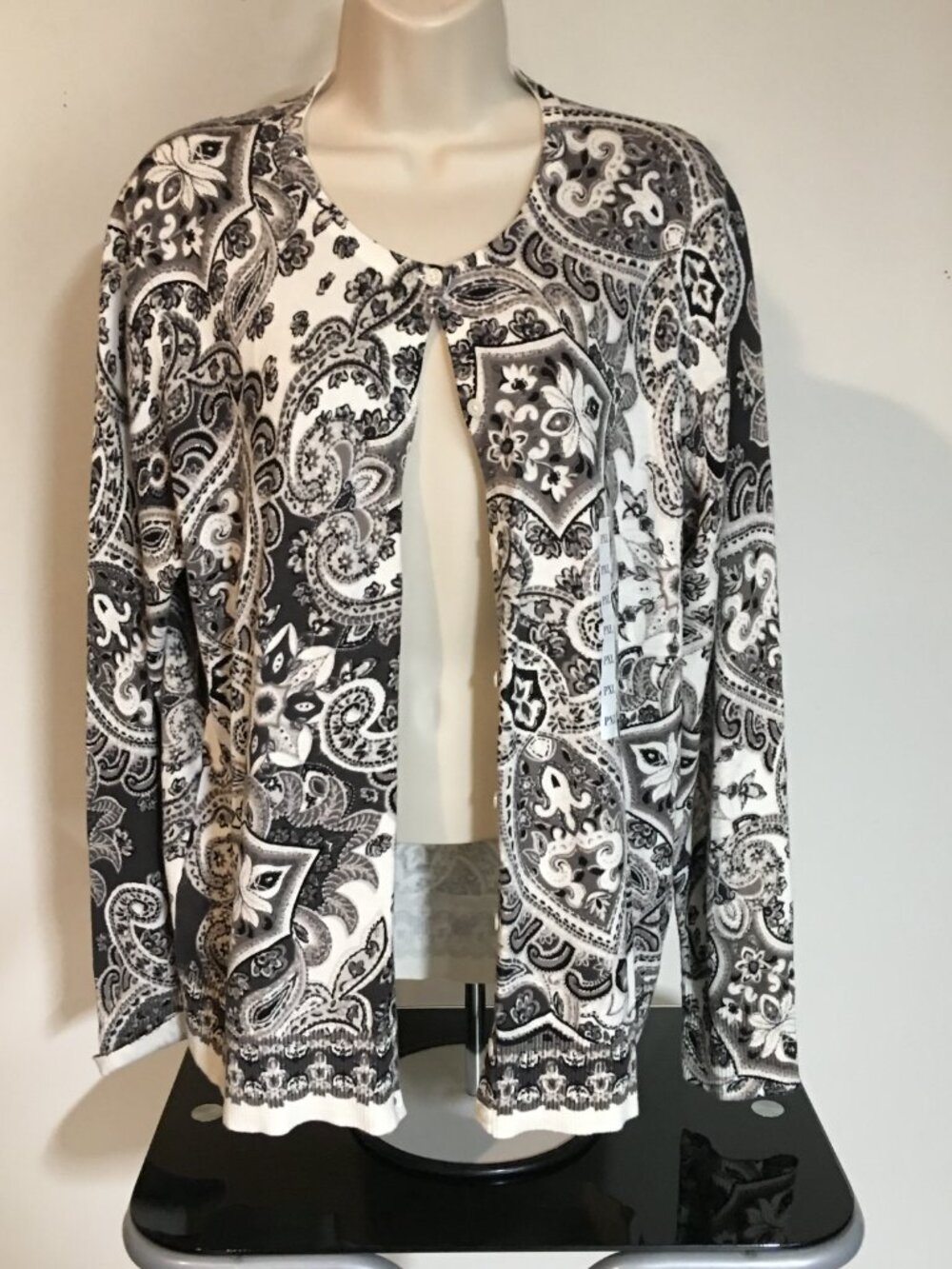 Croft & Barrow Black Grey & White Lightweight Paisley Print Cardigan NWT PXL